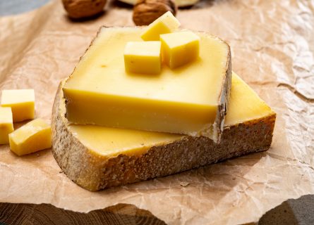Comté cheese: Made from unpasteurized cow Comté cheese: Made from unpasteurized cow