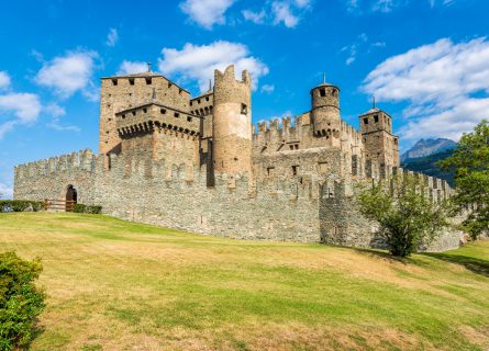 Fénis Castle: is an Italian medieval castle located in the town of Fénis, Aosta Valley Fénis Castle: is an Italian medieval castle located in the town of Fénis, Aosta Valley